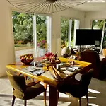 Bed & Breakfast Independante Au Calme, Petit-dejeuner Inclus Arthes