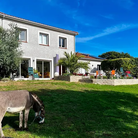 Independante Au Calme, Petit-dejeuner Inclus
