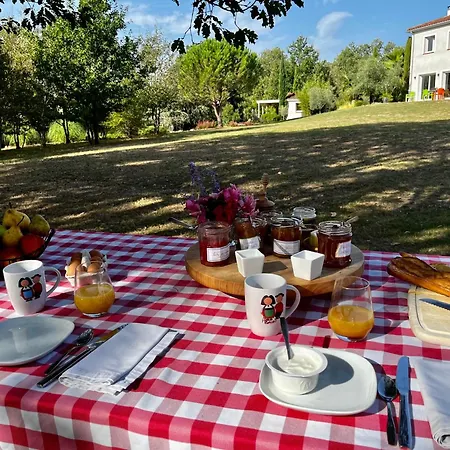 Bed & Breakfast Independante Au Calme, Petit-dejeuner Inclus 3*