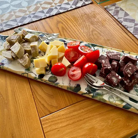 Independante Au Calme, Petit-dejeuner Inclus 3* Arthes