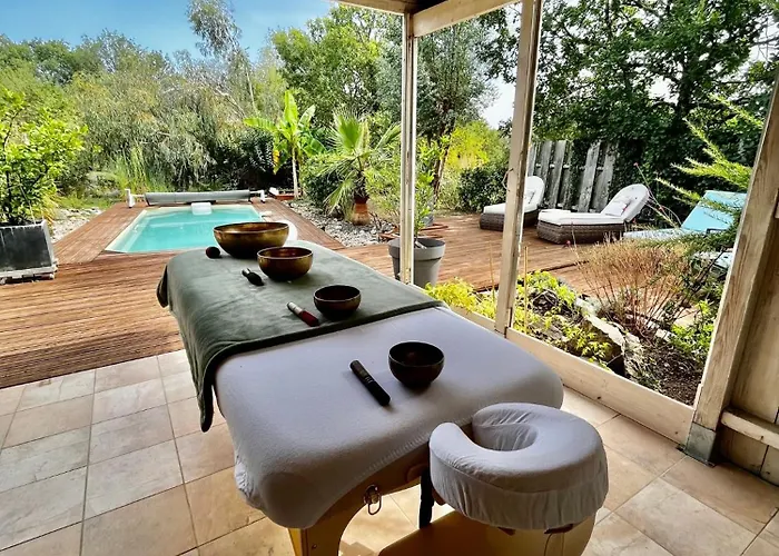 Independante Au Calme, Petit-dejeuner Inclus 3* Arthes