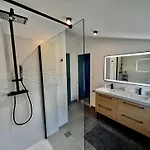 לינה וארוחת בוקר Independante Au Calme, Petit-dejeuner Inclus